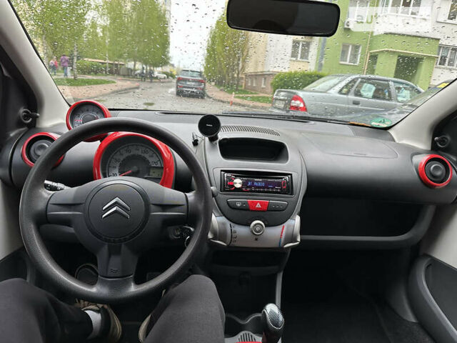 Сітроен С1, об'ємом двигуна 0.98 л та пробігом 229 тис. км за 3638 $, фото 4 на Automoto.ua