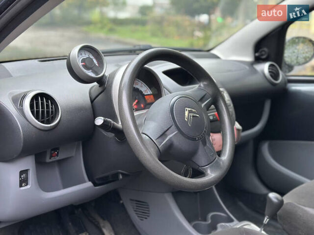 Серый Ситроен С1, объемом двигателя 1 л и пробегом 97 тыс. км за 4550 $, фото 6 на Automoto.ua