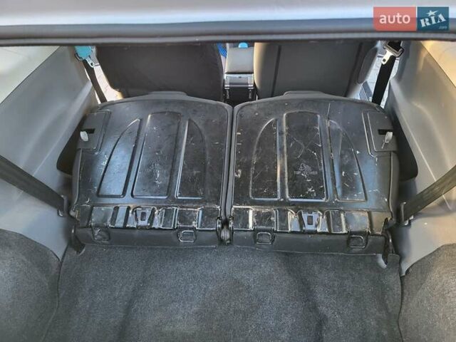 Серый Ситроен С1, объемом двигателя 1 л и пробегом 192 тыс. км за 4200 $, фото 23 на Automoto.ua