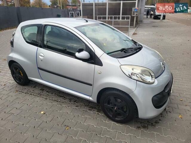 Серый Ситроен С1, объемом двигателя 1 л и пробегом 192 тыс. км за 4200 $, фото 3 на Automoto.ua
