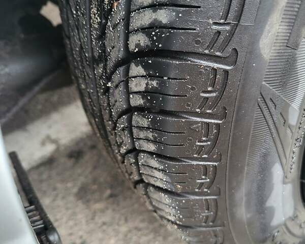 Серый Ситроен С1, объемом двигателя 1 л и пробегом 192 тыс. км за 4200 $, фото 14 на Automoto.ua