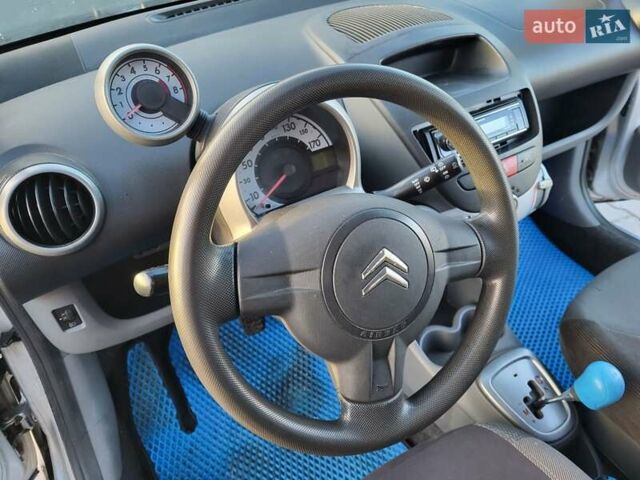 Серый Ситроен С1, объемом двигателя 1 л и пробегом 192 тыс. км за 4200 $, фото 26 на Automoto.ua