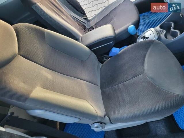 Серый Ситроен С1, объемом двигателя 1 л и пробегом 192 тыс. км за 4200 $, фото 27 на Automoto.ua