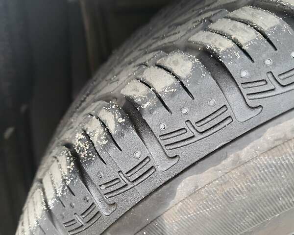 Серый Ситроен С1, объемом двигателя 1 л и пробегом 192 тыс. км за 4200 $, фото 15 на Automoto.ua