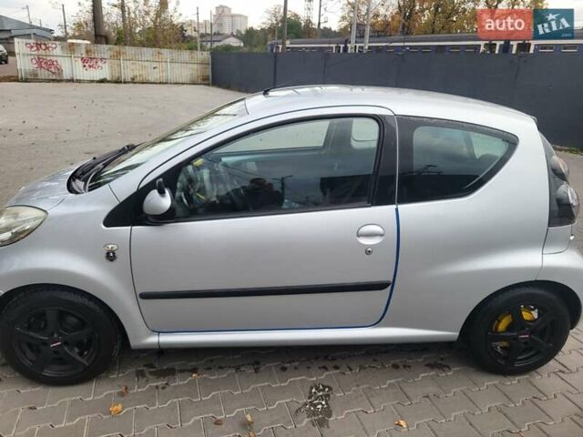 Серый Ситроен С1, объемом двигателя 1 л и пробегом 192 тыс. км за 4200 $, фото 13 на Automoto.ua