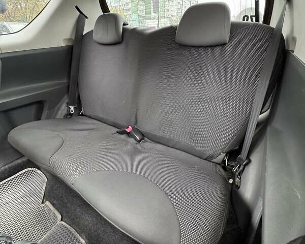 Серый Ситроен С1, объемом двигателя 1 л и пробегом 200 тыс. км за 4300 $, фото 17 на Automoto.ua