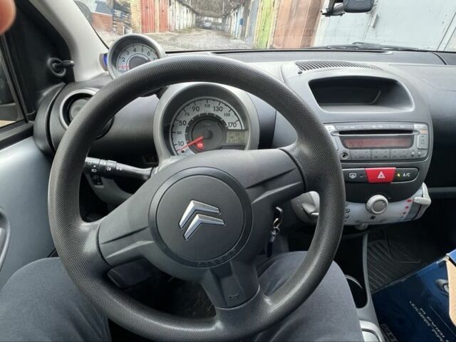 Серый Ситроен С1, объемом двигателя 1 л и пробегом 130 тыс. км за 5100 $, фото 1 на Automoto.ua