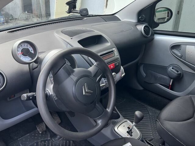 Серый Ситроен С1, объемом двигателя 1 л и пробегом 130 тыс. км за 5100 $, фото 2 на Automoto.ua