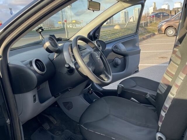 Серый Ситроен С1, объемом двигателя 1 л и пробегом 130 тыс. км за 6500 $, фото 13 на Automoto.ua