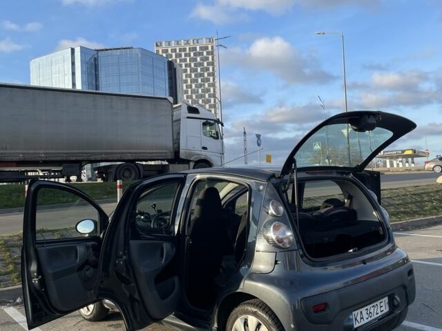 Серый Ситроен С1, объемом двигателя 1 л и пробегом 130 тыс. км за 6500 $, фото 3 на Automoto.ua