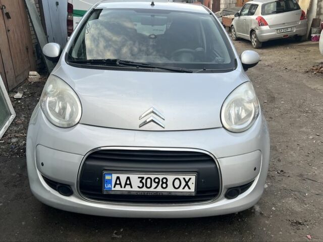 Серый Ситроен С1, объемом двигателя 1 л и пробегом 130 тыс. км за 5100 $, фото 3 на Automoto.ua