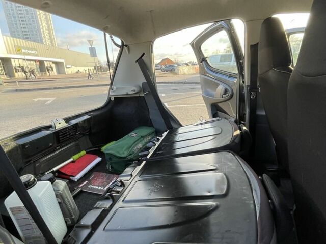 Серый Ситроен С1, объемом двигателя 1 л и пробегом 130 тыс. км за 6500 $, фото 7 на Automoto.ua