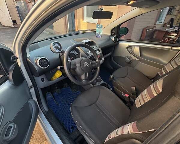 Серый Ситроен С1, объемом двигателя 1 л и пробегом 154 тыс. км за 5100 $, фото 8 на Automoto.ua