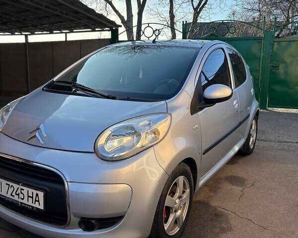 Серый Ситроен С1, объемом двигателя 1 л и пробегом 154 тыс. км за 5100 $, фото 2 на Automoto.ua