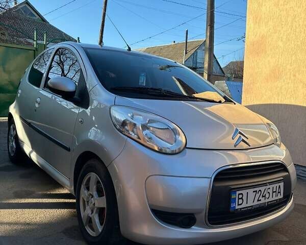 Серый Ситроен С1, объемом двигателя 1 л и пробегом 154 тыс. км за 5100 $, фото 1 на Automoto.ua