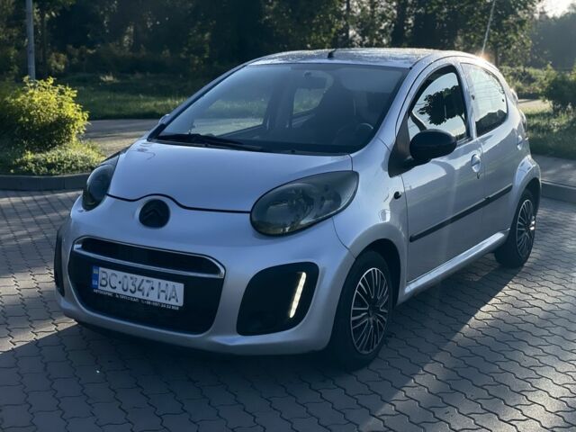 Серый Ситроен С1, объемом двигателя 1 л и пробегом 166 тыс. км за 4399 $, фото 2 на Automoto.ua