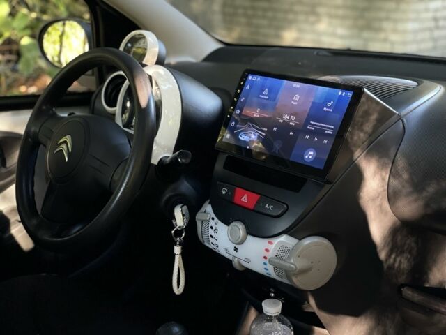 Серый Ситроен С1, объемом двигателя 1 л и пробегом 166 тыс. км за 4399 $, фото 20 на Automoto.ua