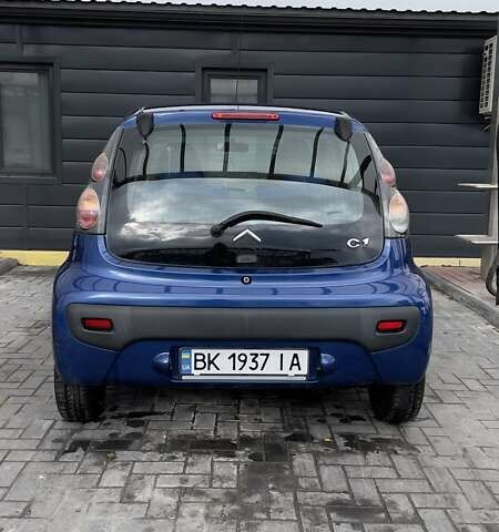 Синий Ситроен С1, объемом двигателя 1 л и пробегом 165 тыс. км за 3300 $, фото 6 на Automoto.ua