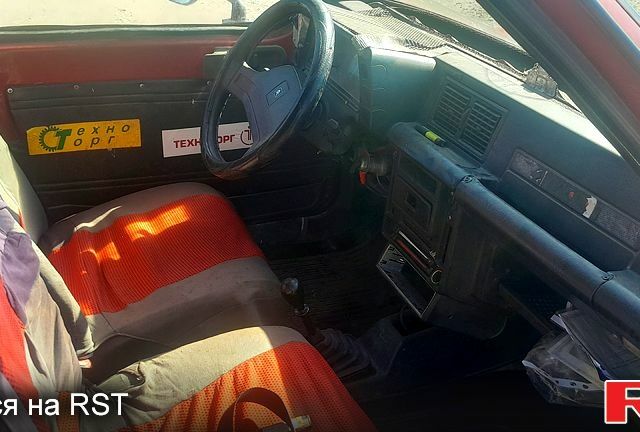 Красный Ситроен С15, объемом двигателя 1.9 л и пробегом 300 тыс. км за 900 $, фото 6 на Automoto.ua