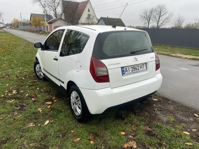Белый Ситроен С2, объемом двигателя 1.4 л и пробегом 350 тыс. км за 2450 $, фото 3 на Automoto.ua