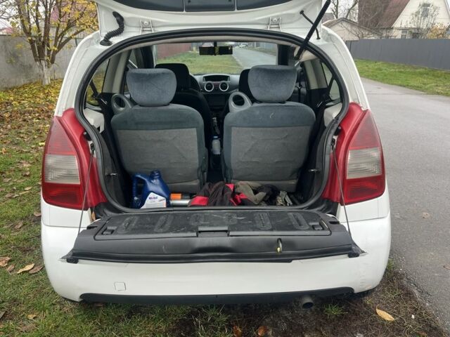 Белый Ситроен С2, объемом двигателя 1.4 л и пробегом 350 тыс. км за 2450 $, фото 7 на Automoto.ua