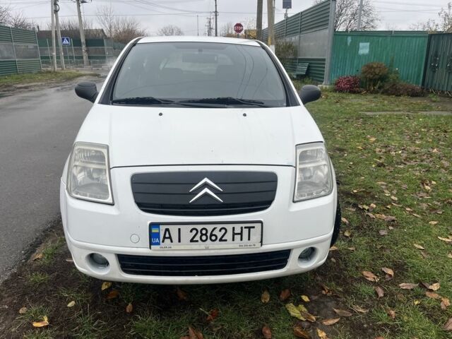 Белый Ситроен С2, объемом двигателя 1.4 л и пробегом 350 тыс. км за 2450 $, фото 4 на Automoto.ua