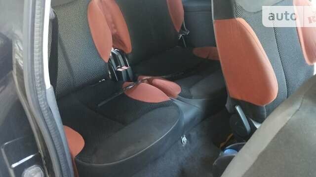 Черный Ситроен С2, объемом двигателя 1.4 л и пробегом 254 тыс. км за 5000 $, фото 19 на Automoto.ua