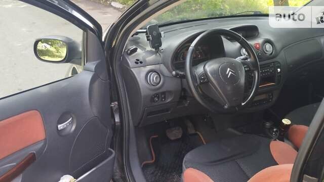 Черный Ситроен С2, объемом двигателя 1.4 л и пробегом 254 тыс. км за 5000 $, фото 10 на Automoto.ua