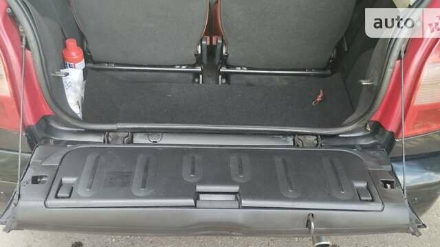 Черный Ситроен С2, объемом двигателя 1.4 л и пробегом 254 тыс. км за 5000 $, фото 8 на Automoto.ua