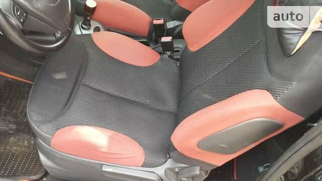 Черный Ситроен С2, объемом двигателя 1.4 л и пробегом 254 тыс. км за 5000 $, фото 25 на Automoto.ua