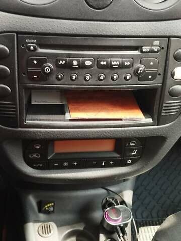 Черный Ситроен С2, объемом двигателя 1.4 л и пробегом 254 тыс. км за 5000 $, фото 14 на Automoto.ua