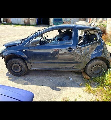 Чорний Сітроен С2, об'ємом двигуна 1.1 л та пробігом 235 тис. км за 500 $, фото 2 на Automoto.ua