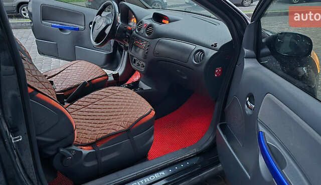 Чорний Сітроен С2, об'ємом двигуна 1.36 л та пробігом 267 тис. км за 2999 $, фото 7 на Automoto.ua