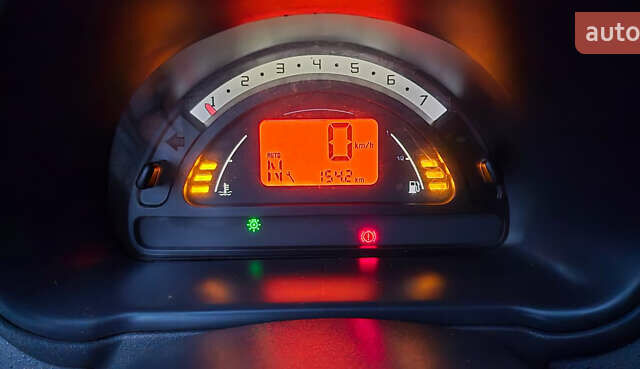 Чорний Сітроен С2, об'ємом двигуна 1.36 л та пробігом 267 тис. км за 2999 $, фото 11 на Automoto.ua