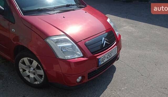 Червоний Сітроен С2, об'ємом двигуна 1.1 л та пробігом 122 тис. км за 4000 $, фото 5 на Automoto.ua