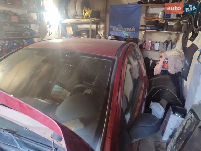 Красный Ситроен С2, объемом двигателя 1.6 л и пробегом 105 тыс. км за 2200 $, фото 7 на Automoto.ua
