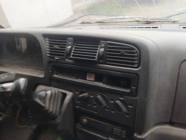 Красный Ситроен С2, объемом двигателя 0 л и пробегом 1000 тыс. км за 1500 $, фото 2 на Automoto.ua