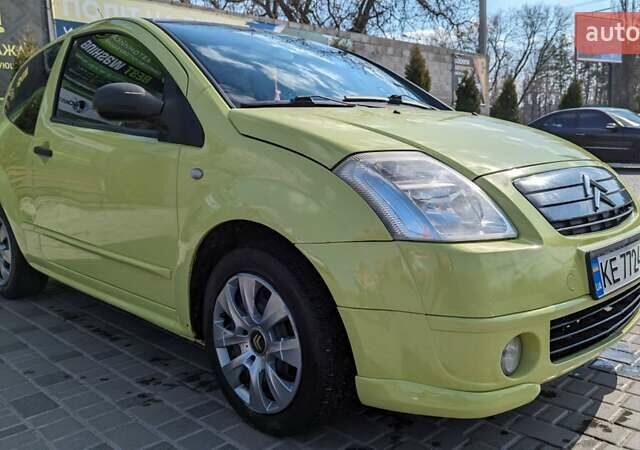 Желтый Ситроен С2, объемом двигателя 1.4 л и пробегом 239 тыс. км за 3500 $, фото 5 на Automoto.ua