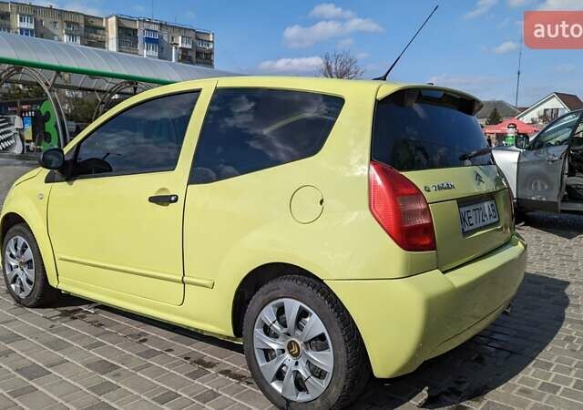 Желтый Ситроен С2, объемом двигателя 1.4 л и пробегом 239 тыс. км за 3500 $, фото 8 на Automoto.ua