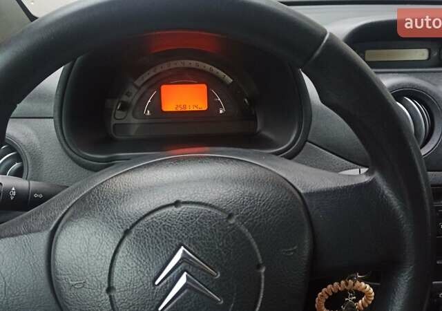 Синий Ситроен С2, объемом двигателя 1.4 л и пробегом 258 тыс. км за 3300 $, фото 9 на Automoto.ua