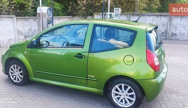 Зеленый Ситроен С2, объемом двигателя 1.36 л и пробегом 172 тыс. км за 3200 $, фото 1 на Automoto.ua