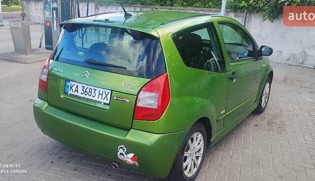 Зеленый Ситроен С2, объемом двигателя 1.36 л и пробегом 172 тыс. км за 3200 $, фото 2 на Automoto.ua
