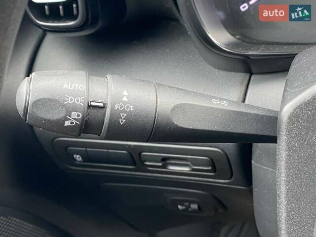 Белый Ситроен C3 Aircross, объемом двигателя 1.2 л и пробегом 87 тыс. км за 10990 $, фото 18 на Automoto.ua