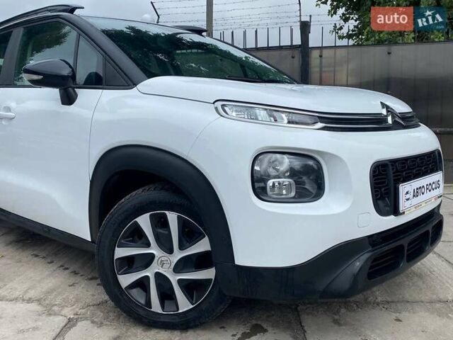 Белый Ситроен C3 Aircross, объемом двигателя 1.2 л и пробегом 87 тыс. км за 10990 $, фото 3 на Automoto.ua