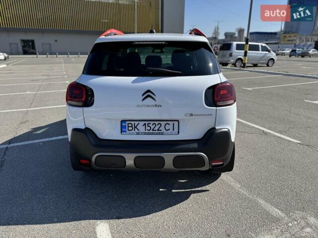 Білий Сітроен C3 Aircross, об'ємом двигуна 1.2 л та пробігом 63 тис. км за 13800 $, фото 4 на Automoto.ua
