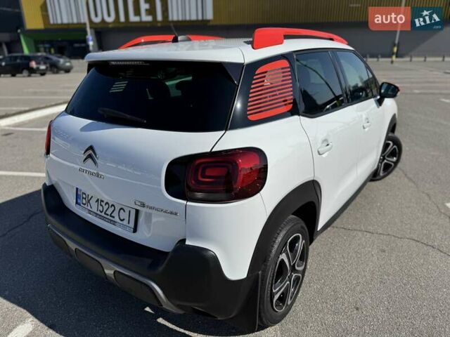 Білий Сітроен C3 Aircross, об'ємом двигуна 1.2 л та пробігом 63 тис. км за 13800 $, фото 3 на Automoto.ua