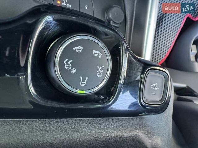 Білий Сітроен C3 Aircross, об'ємом двигуна 1.2 л та пробігом 63 тис. км за 13800 $, фото 23 на Automoto.ua