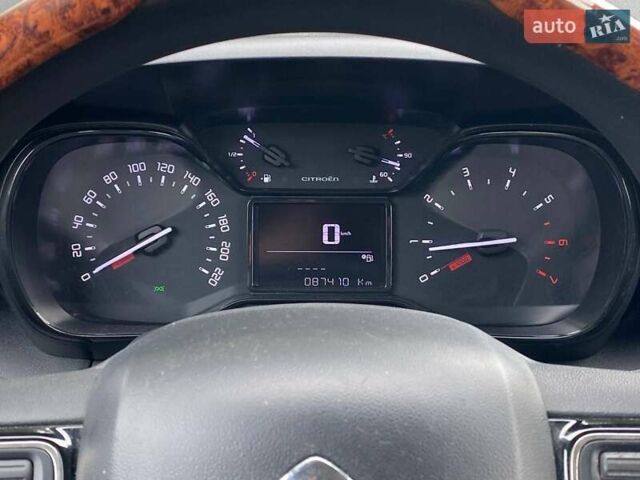 Белый Ситроен C3 Aircross, объемом двигателя 1.2 л и пробегом 87 тыс. км за 11990 $, фото 14 на Automoto.ua