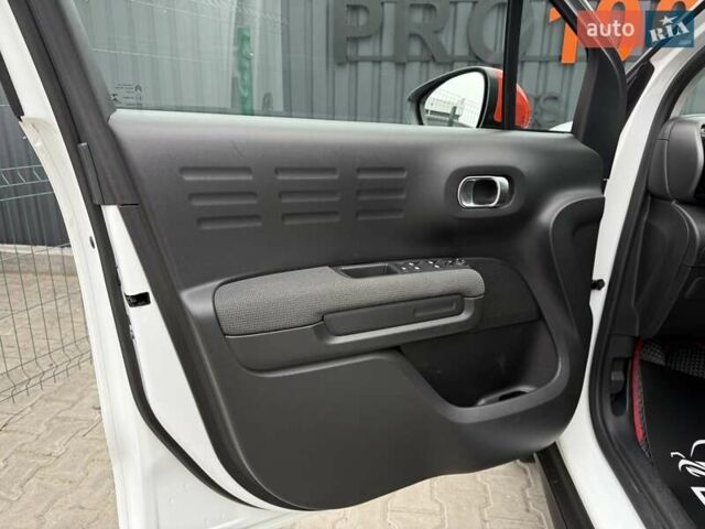 Белый Ситроен C3 Aircross, объемом двигателя 1.2 л и пробегом 68 тыс. км за 19800 $, фото 17 на Automoto.ua