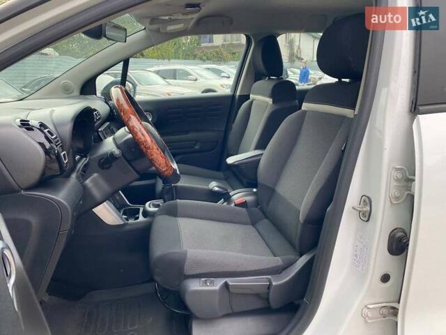 Белый Ситроен C3 Aircross, объемом двигателя 1.2 л и пробегом 87 тыс. км за 10990 $, фото 8 на Automoto.ua